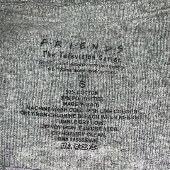 Friends™ graphic tee - Picture 3 of 4